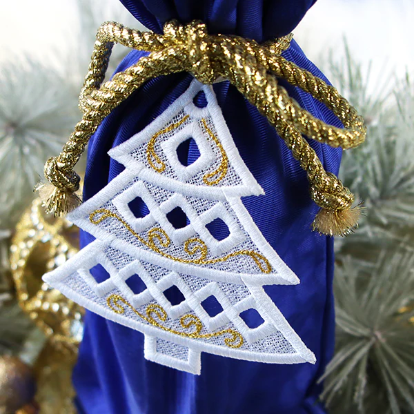 Dazzling Christmas Tree Ornament (Lace) - Image 4