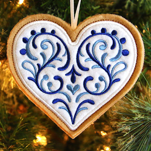 Delft Blue Christmas Cookie - Heart (In-the-Hoop) - Image 3