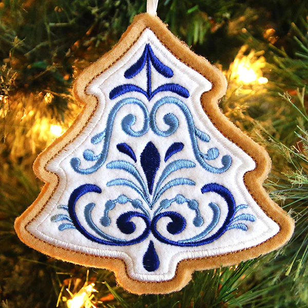 Delft Blue Christmas Cookie - Tree (In-the-Hoop) - Image 3