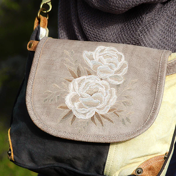 Elegance in Bloom Peonies - Image 22
