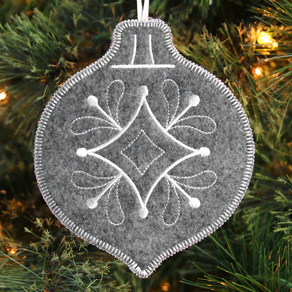 Elegant Christmas Bauble Ornament (In-the-Hoop) - Image 5