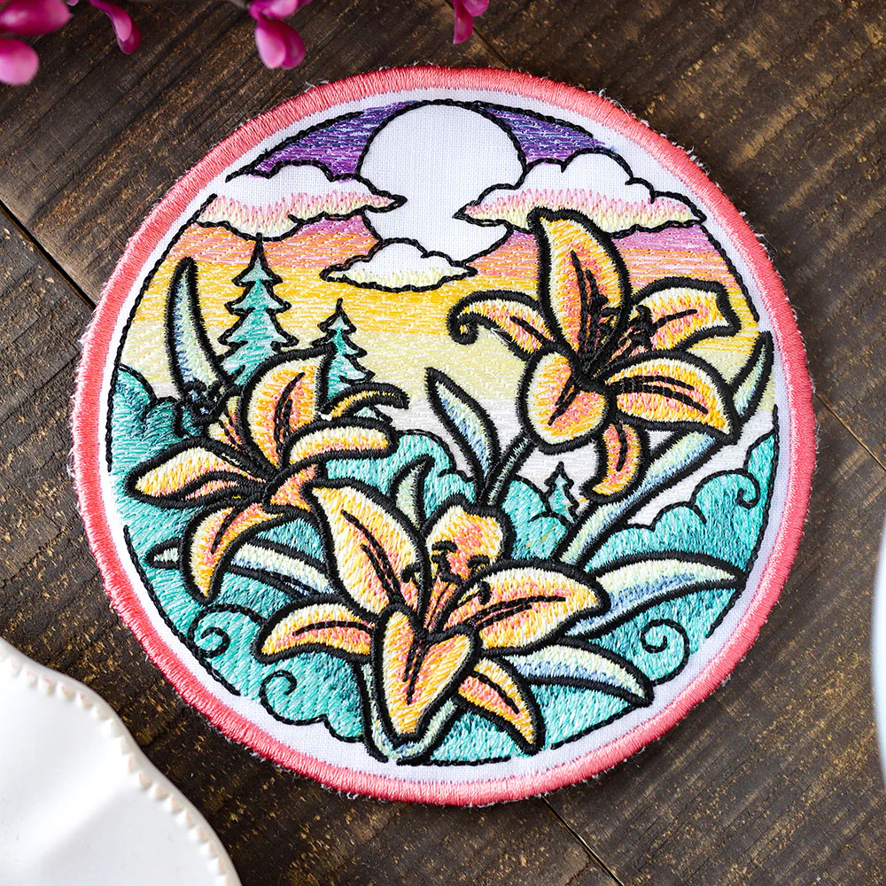 Flora & Fauna Trivet - Lily (In-the-Hoop) - Image 3