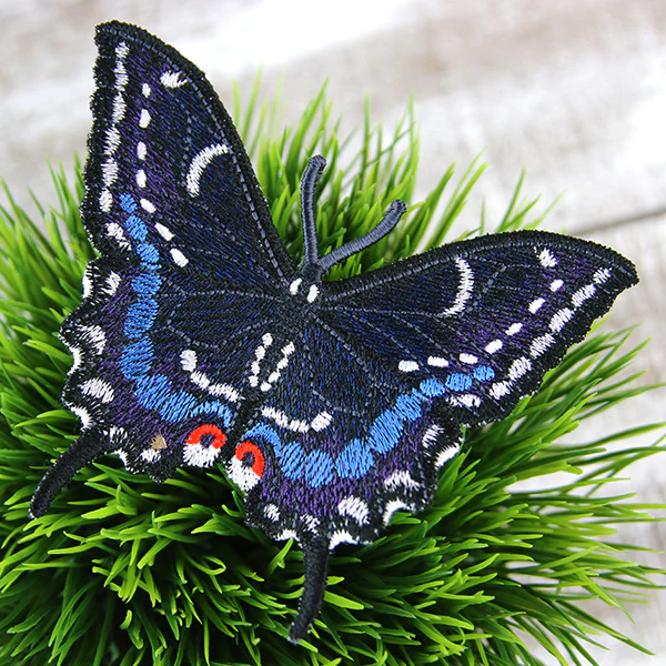 Free-Flying Black Swallowtail Butterfly (In-the-Hoop) - Image 3