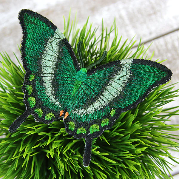 Free-Flying Emerald Swallowtail Butterfly (In-the-Hoop) - Image 3