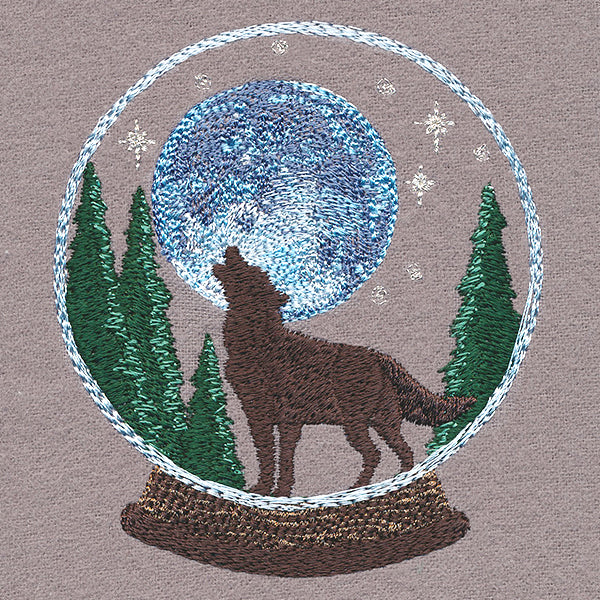 Howling Wolf Snowglobe - Image 3