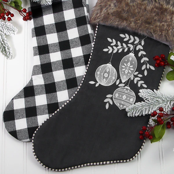 Very Merry Ornament Feature - Image 6