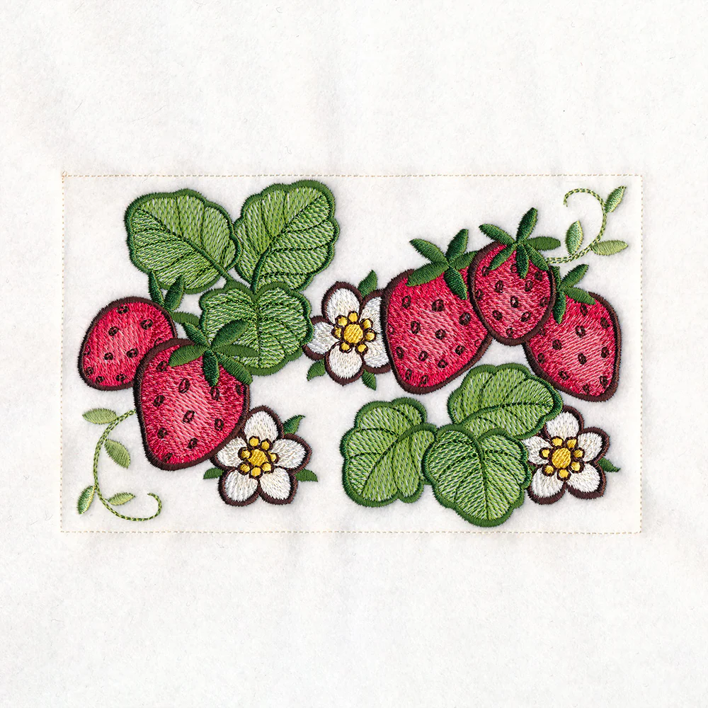 Woodland Animals Quilt - Strawberries - Image 5