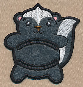 Woodland Skunk Napkin Holder (In-the-Hoop) - Image 2