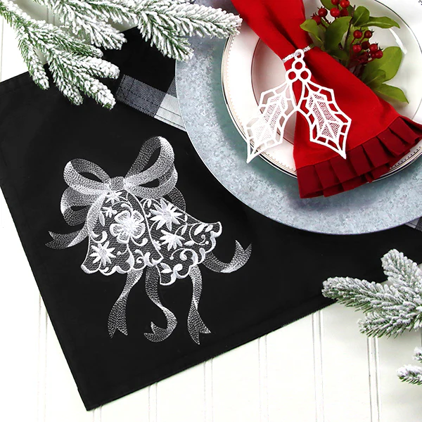 Yuletide Treasures - Holly (Lace) - Image 3